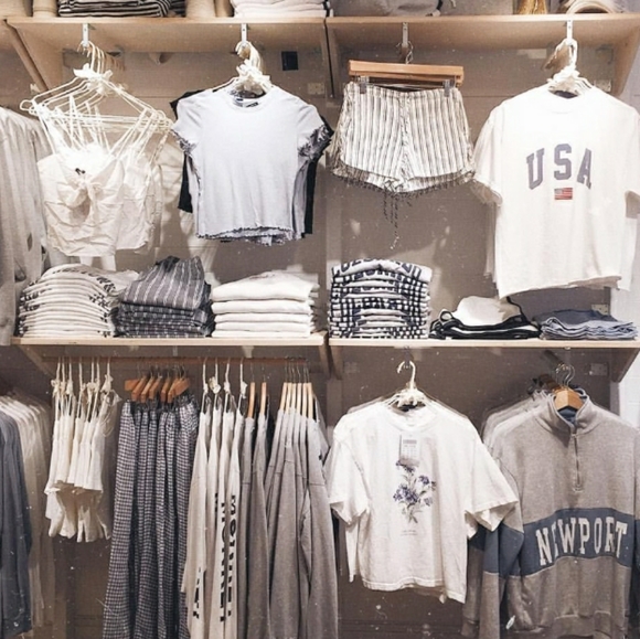 Brandy Melville Tops - 3-4 TOPS POPULAR BRAND MYSTERY BOX!